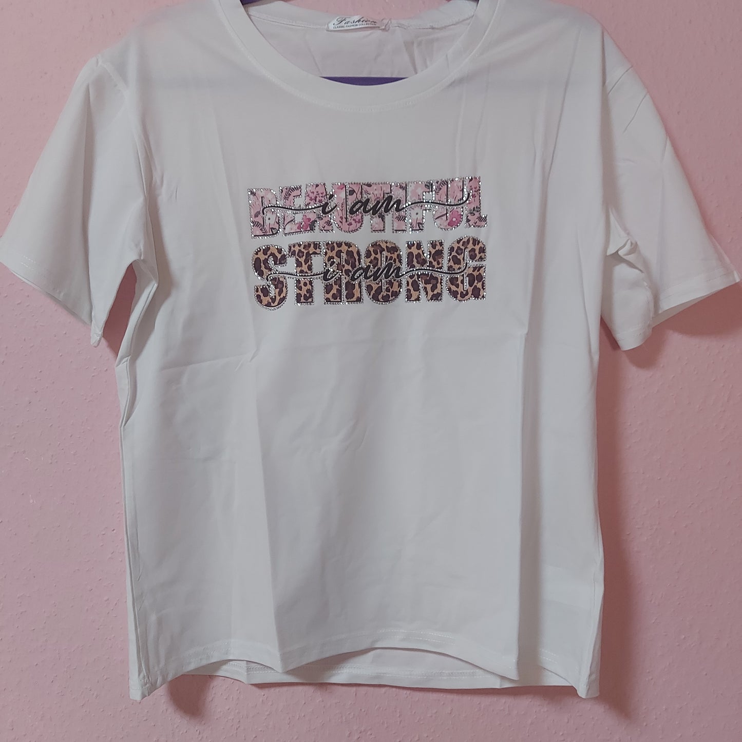 T-Shirt Beautyful and Strong