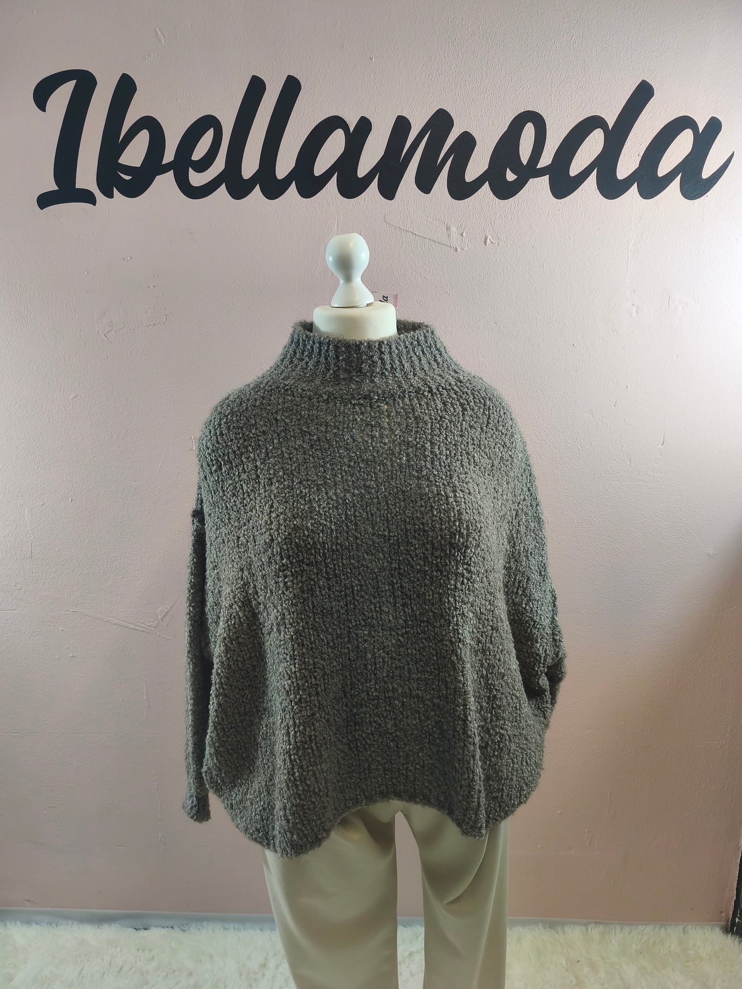 Bouclé Pullover Oversize