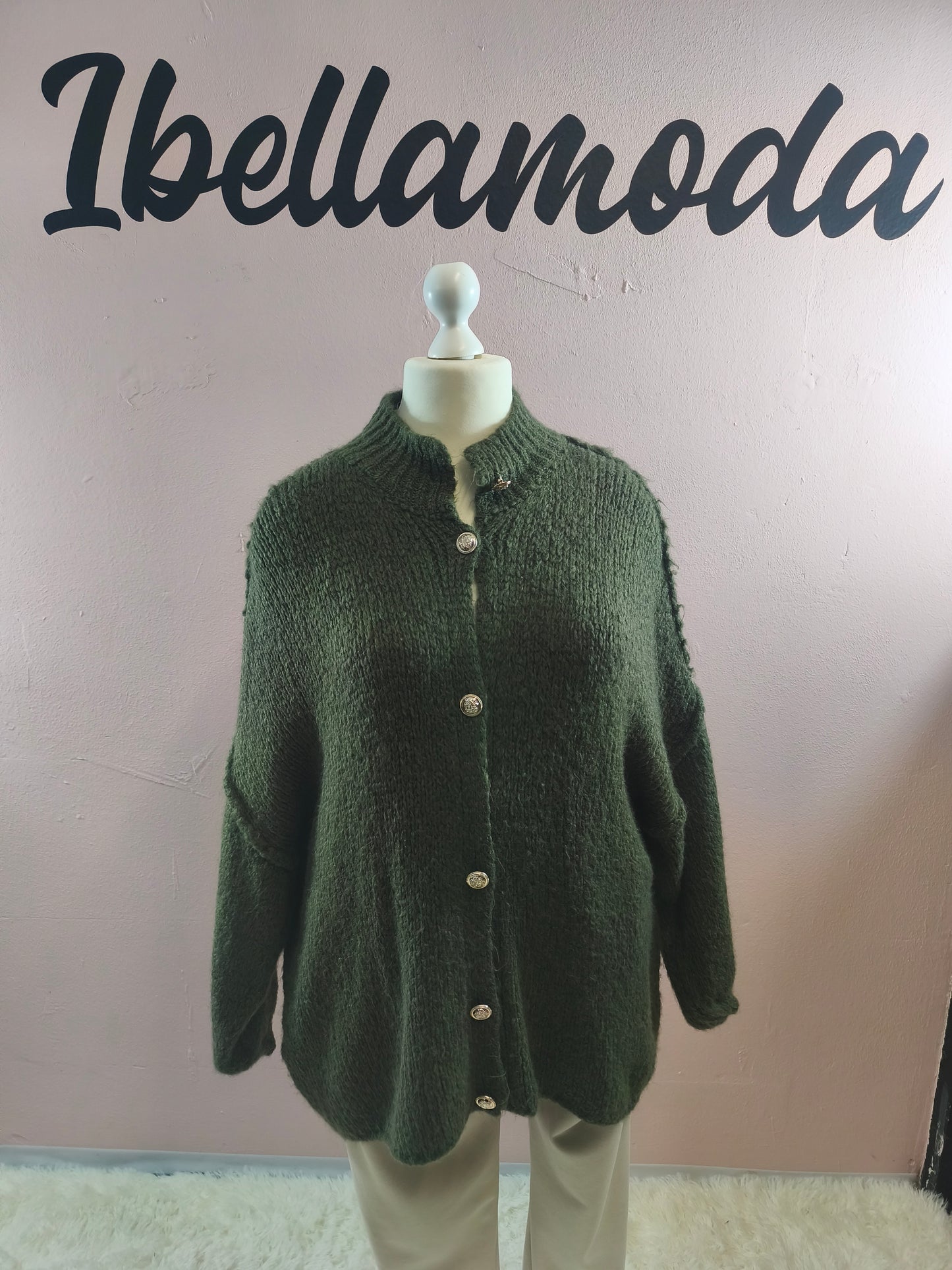 Kuschelcardigan Mit Goldknöpfen Extra Lang 20000