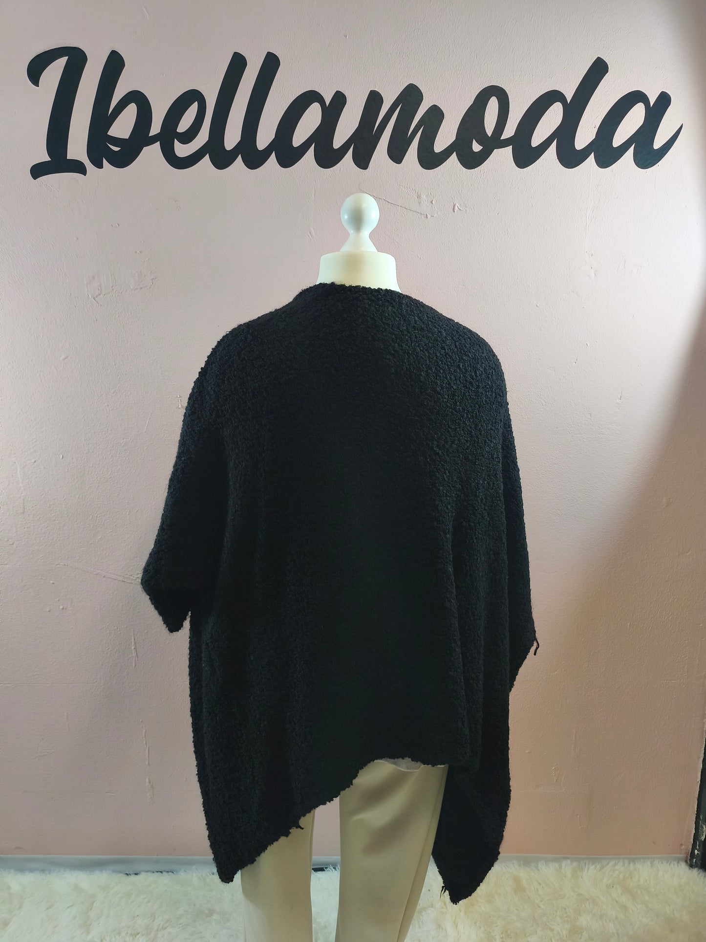 Bouclé Cardigan 252
